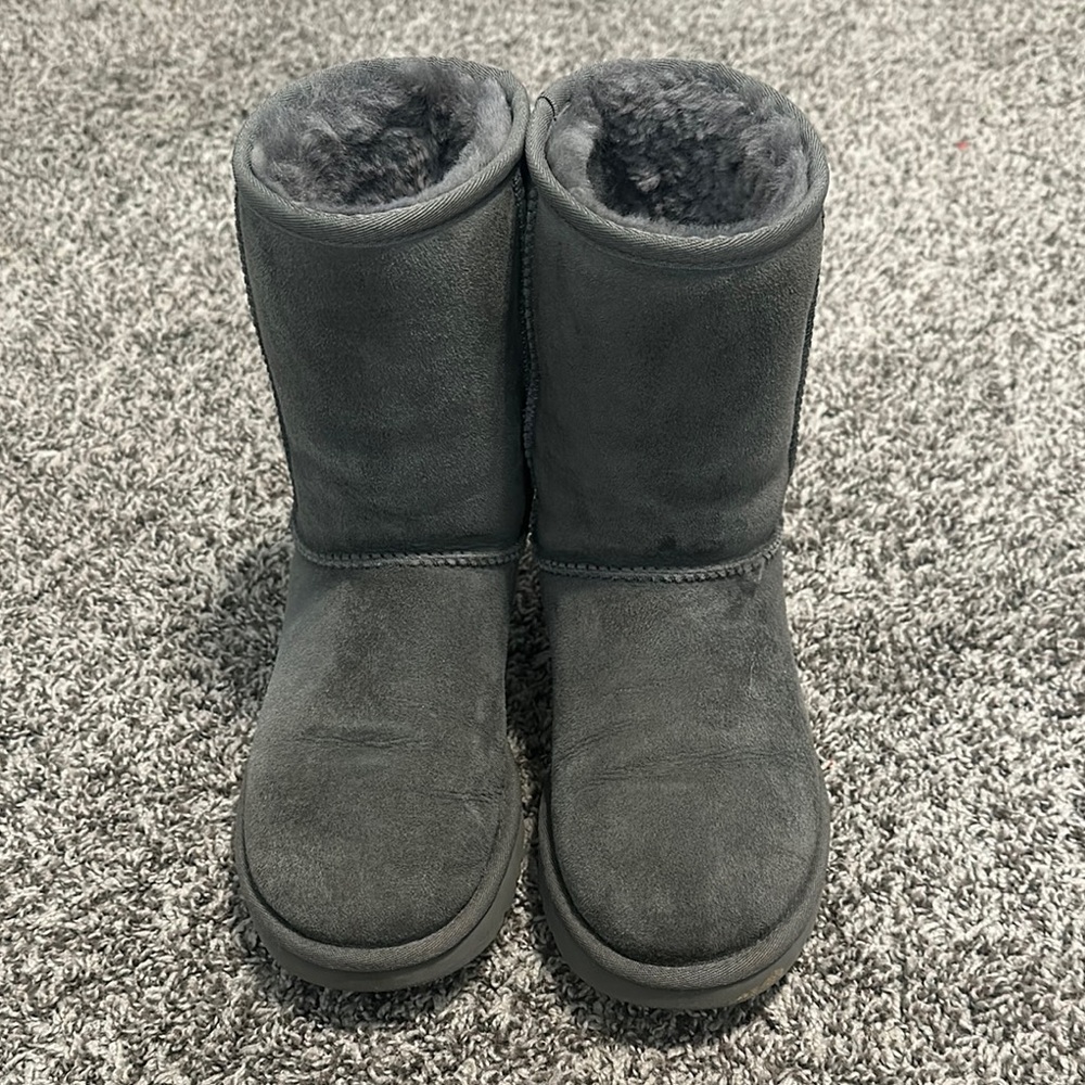UGG Classic Short Grey Boots